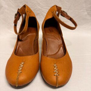 Sergio Tomani Ingrid Naranja Leather Ankle Strap Heels - Size EU 37